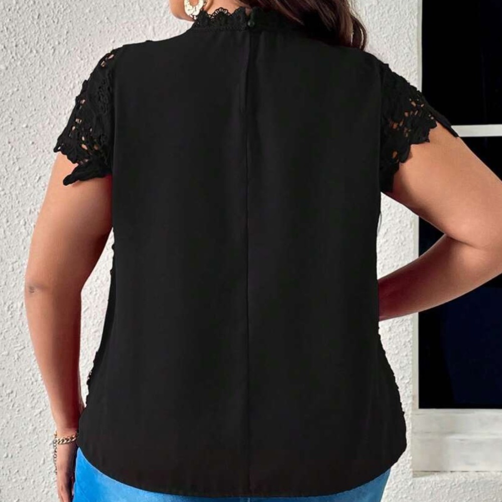 Plus Floral Lace Mock Neck Blouse - Picture 4 of 5